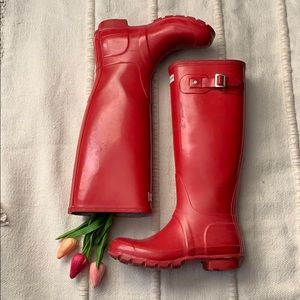 Red Hunts Rain Boots ☔️
